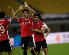 包含江苏苏宁坐镇主场对阵重庆斯威,实力对决的词条 包含江苏苏宁坐镇主场对阵重庆斯威,实力对决的词条