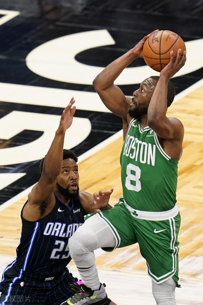 模拟器试玩-绿衫军客场击败魔术保持不败纪录(在nba中绿衫军形容的是哪支球队)