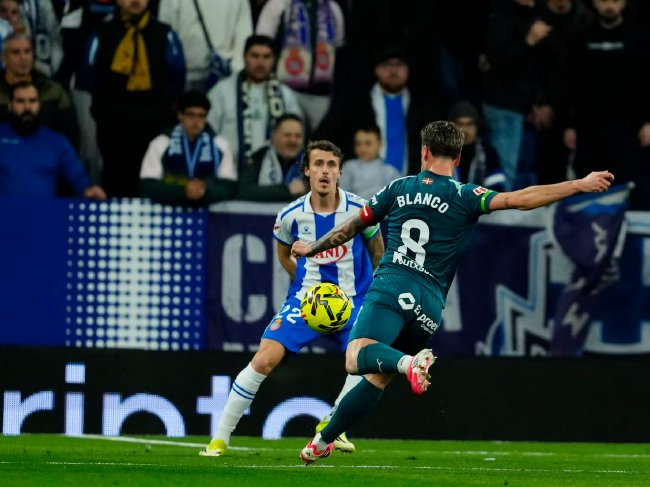 游戏平台-包含西班牙客场大胜六球，送出绝杀大战的词条